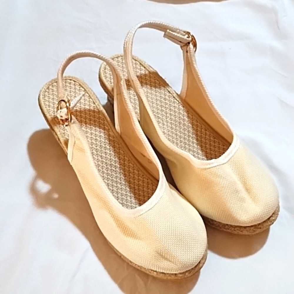 Beledo Wedge Sandals White